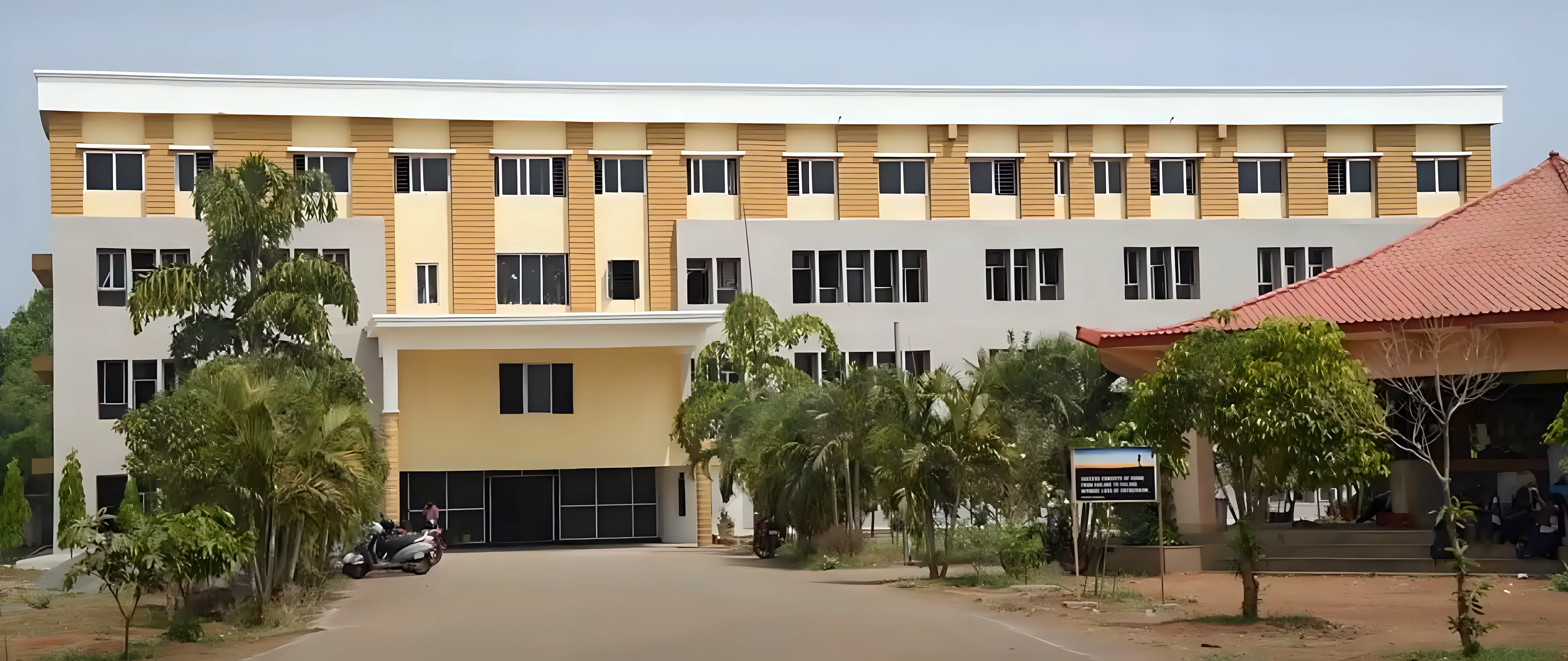 Raajdhani Engineering College Bhubaneswar campus photo 1